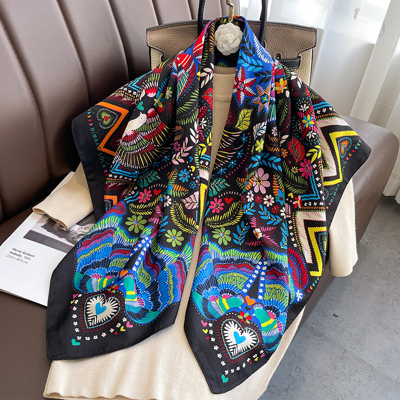 Design Twill Silk Square Scarf - Luxury Skincare Headband recension och pris