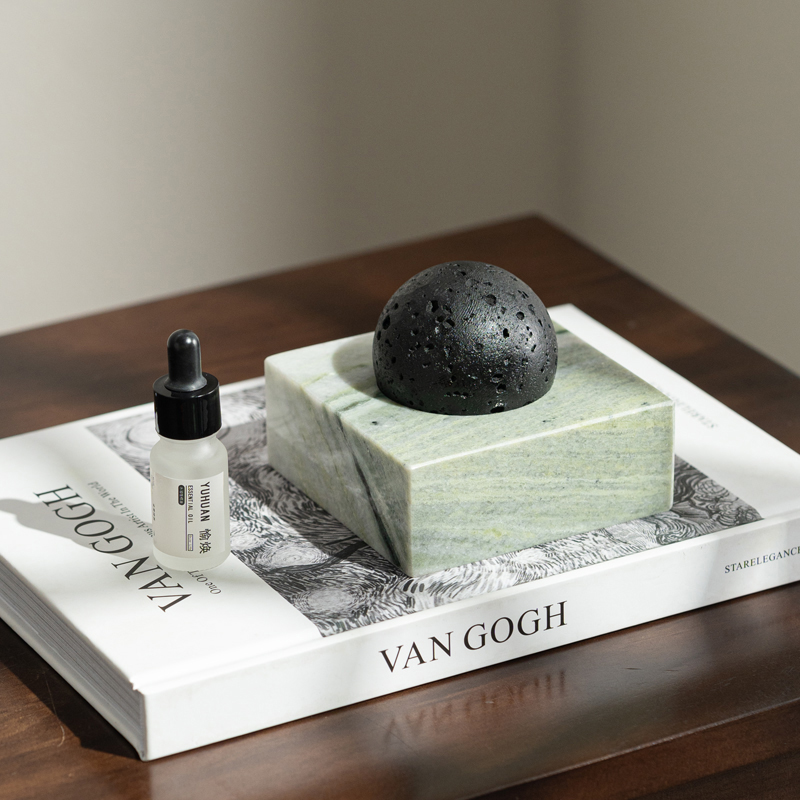 Black Lava Rock Stone Diffuser - Luxury Skincare Oil recension och pris